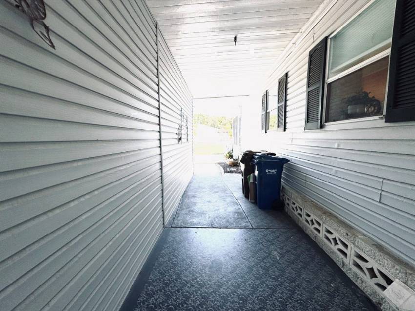 1345 Champion Drive a Lakeland, FL Mobile or Manufactured Home for Sale